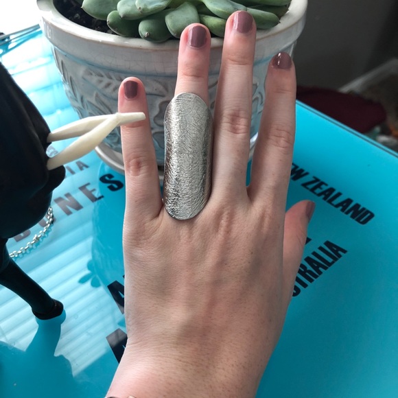 Silver ring - Picture 2 of 2